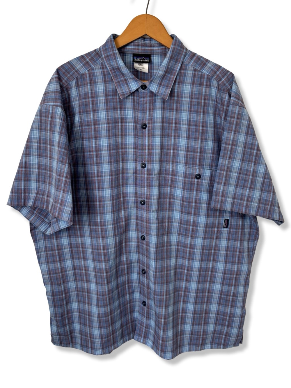 Vintage Patagonia Men's Short Sleeve Plaid Button-Up Shirt
